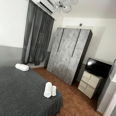 Будинок відпочинку Diletta House Катанія